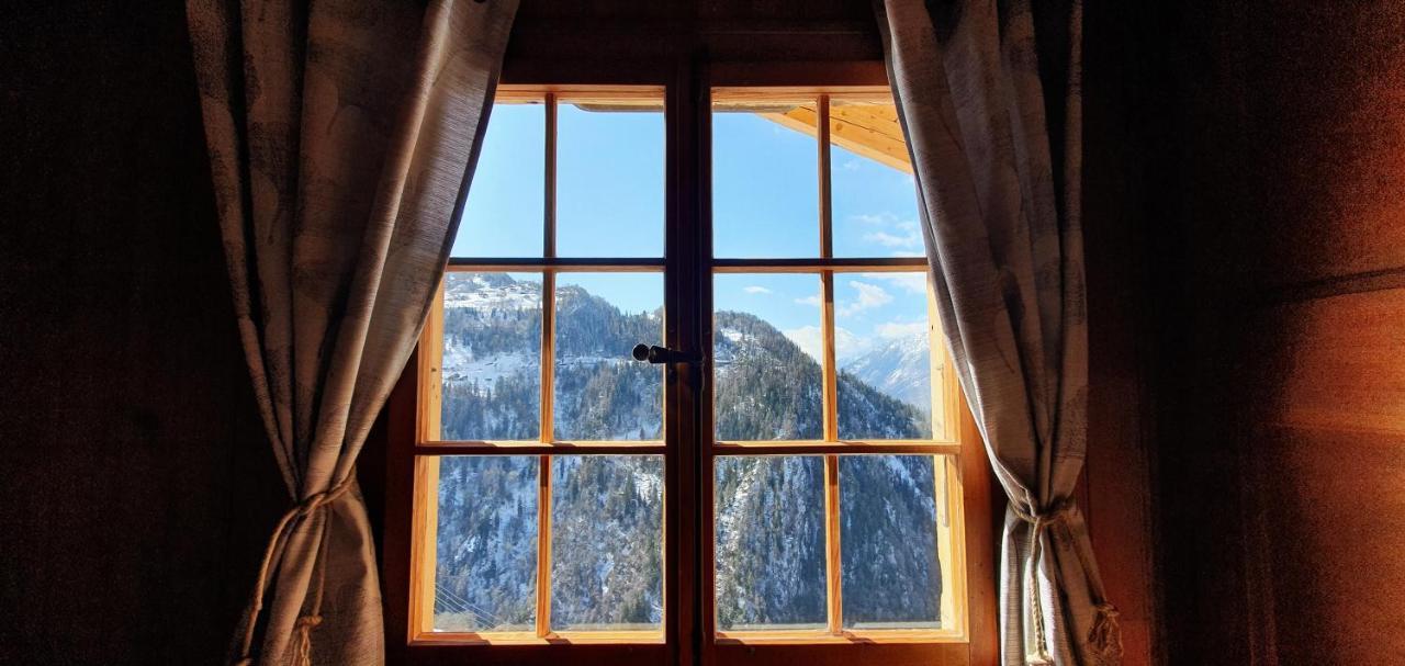 Auberge Le Mont-Gele Iserables Bagian luar foto