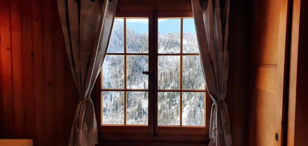 Auberge Le Mont-Gele Iserables Bagian luar foto